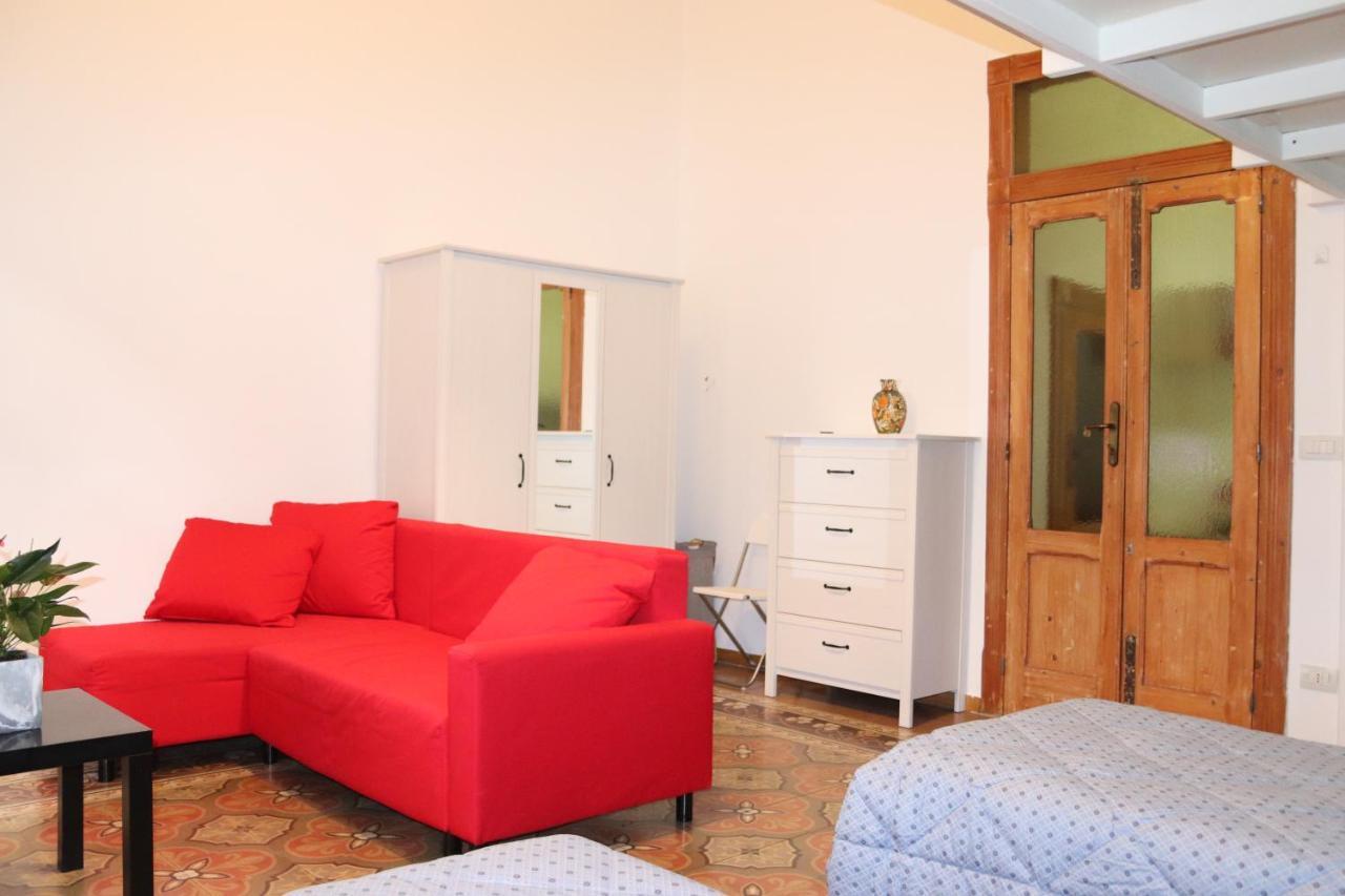 The Singer'S House Apartment Bari Luaran gambar